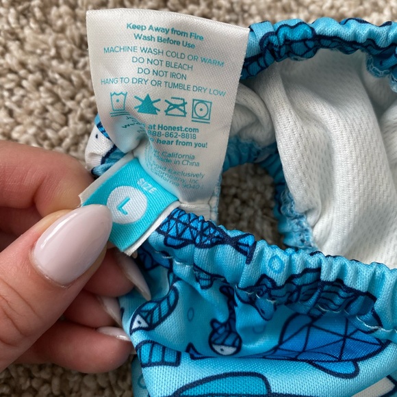 The Honest Company baby boy Blue Fish Reusable Swim Diaper Size L - Picture 5 of 5